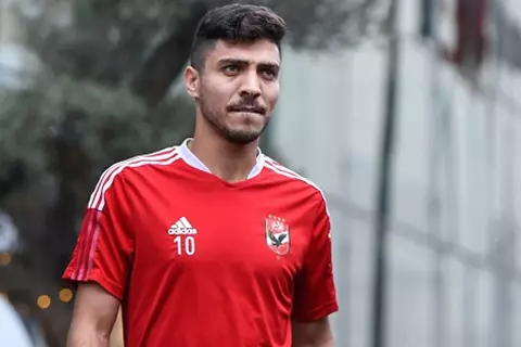 غادر بين الشوطين.. الأهلي يكشف تفاصيل إصابة شريف أمام إيجل نوار